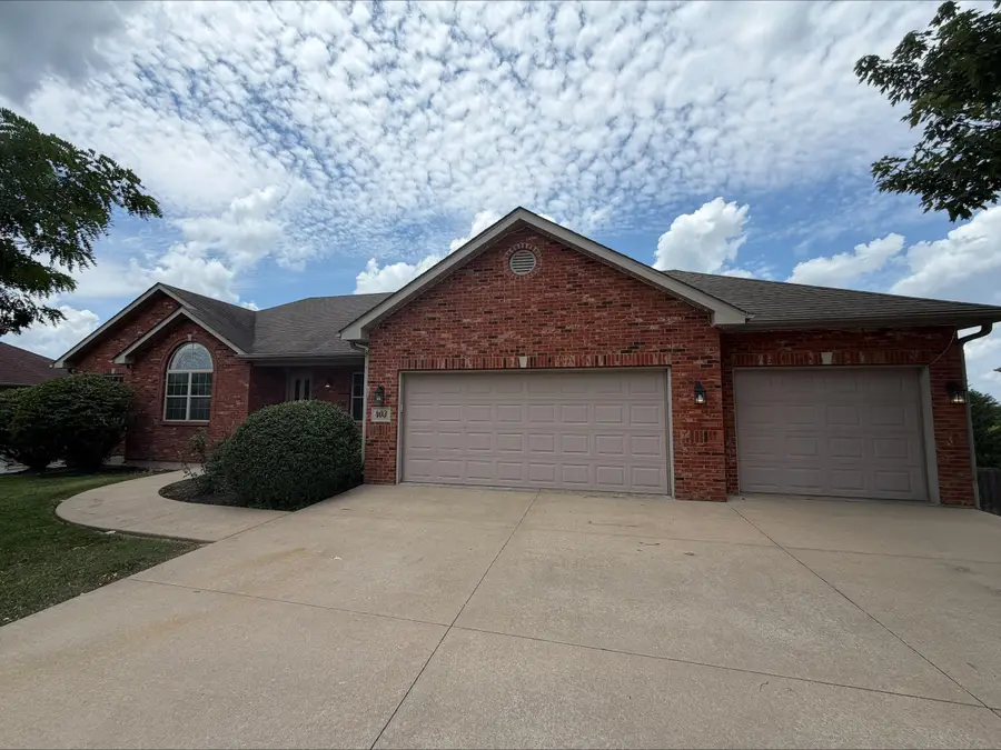 403 Tatlow Dr, Columbia, MO 65203 - #2