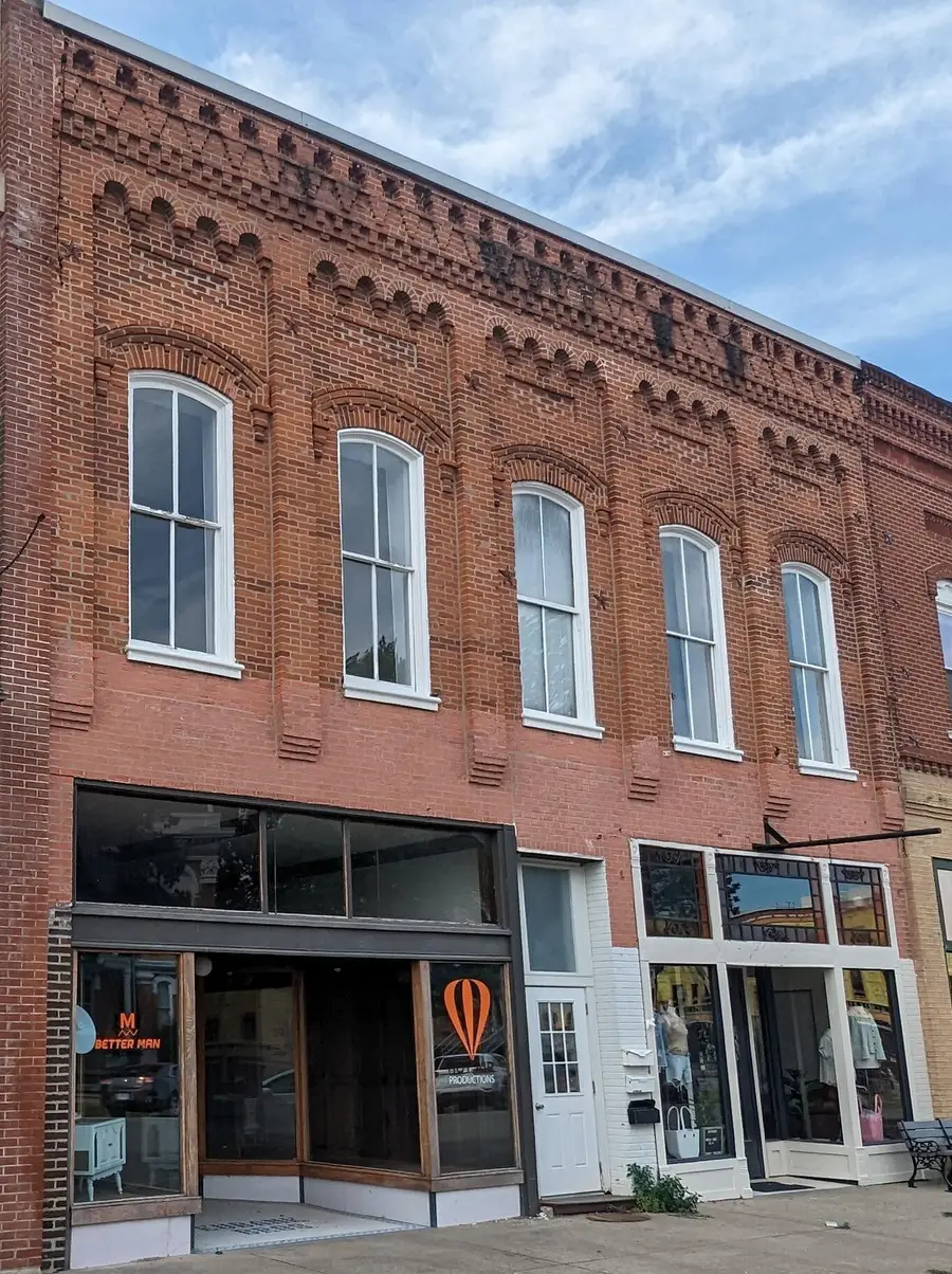 118-120 E Morrison St, Fayette, MO 65248 - #2