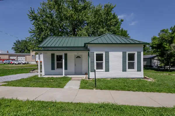 109 N Mill St, JAMESTOWN, MO 65046