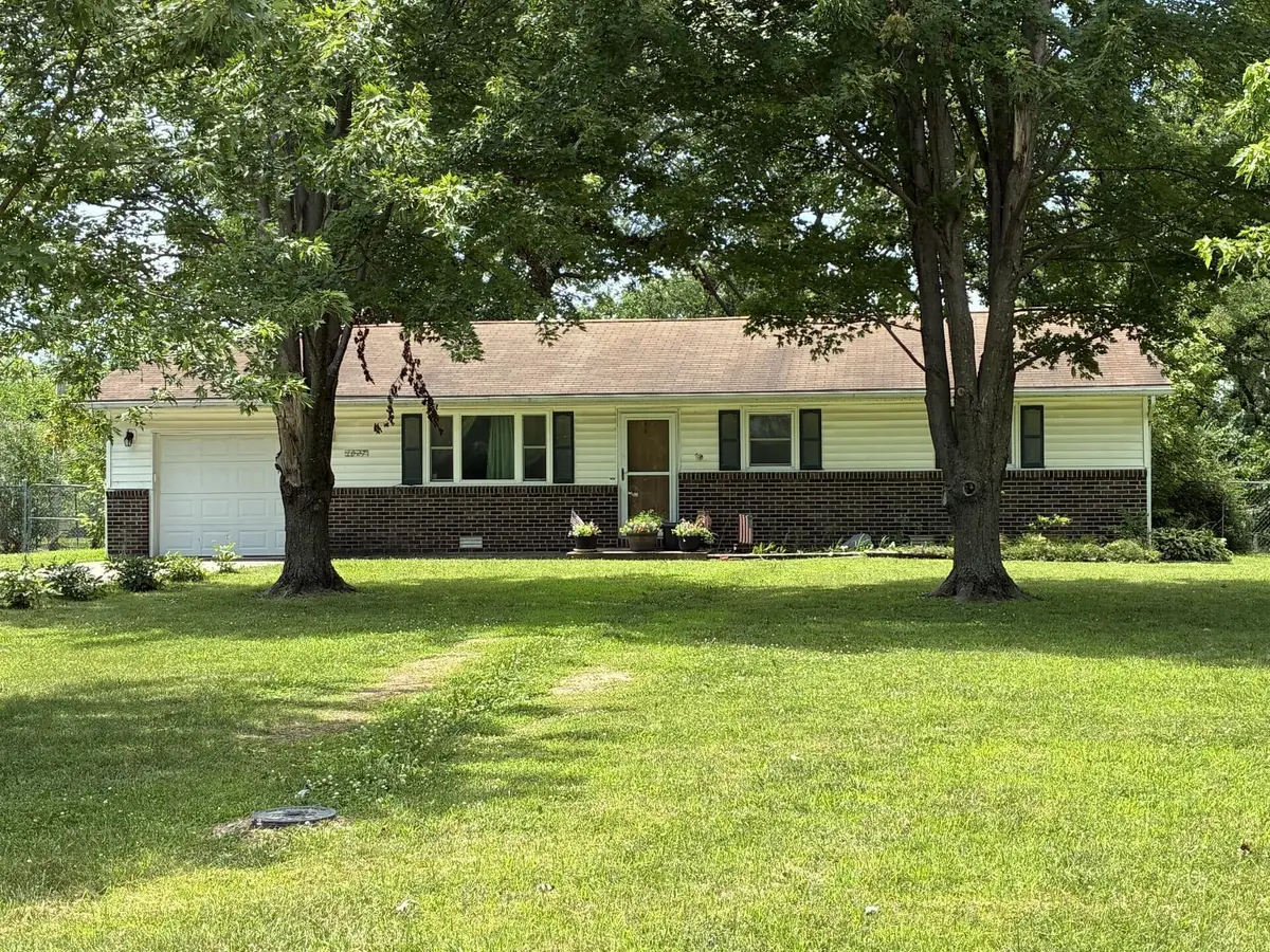 1027 County Road 2365, Moberly, MO 65270 - #1