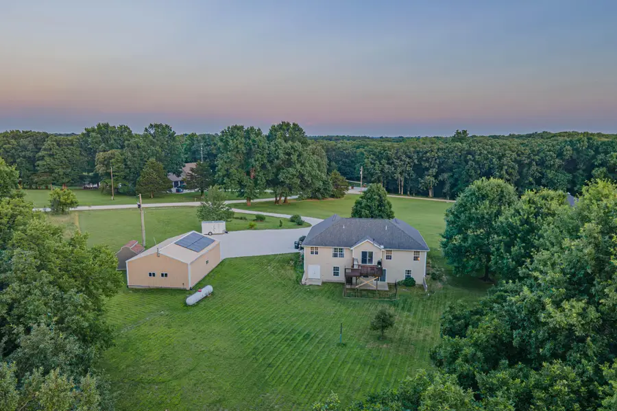1556 County Road 2375, Moberly, MO 65270 - #3