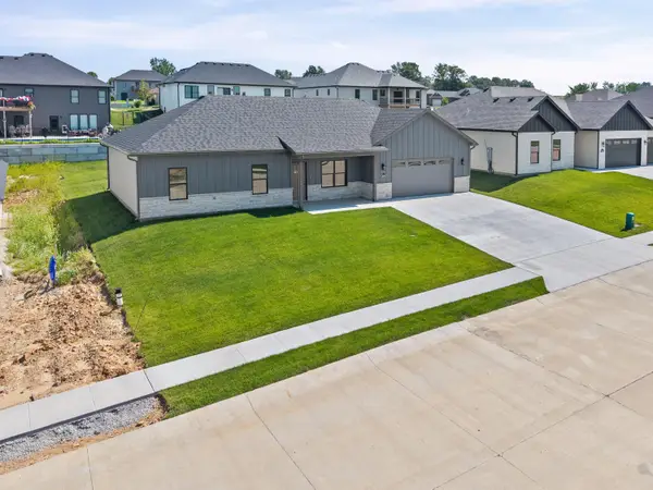 16600 Klinton Dr, BOONVILLE, MO 65233