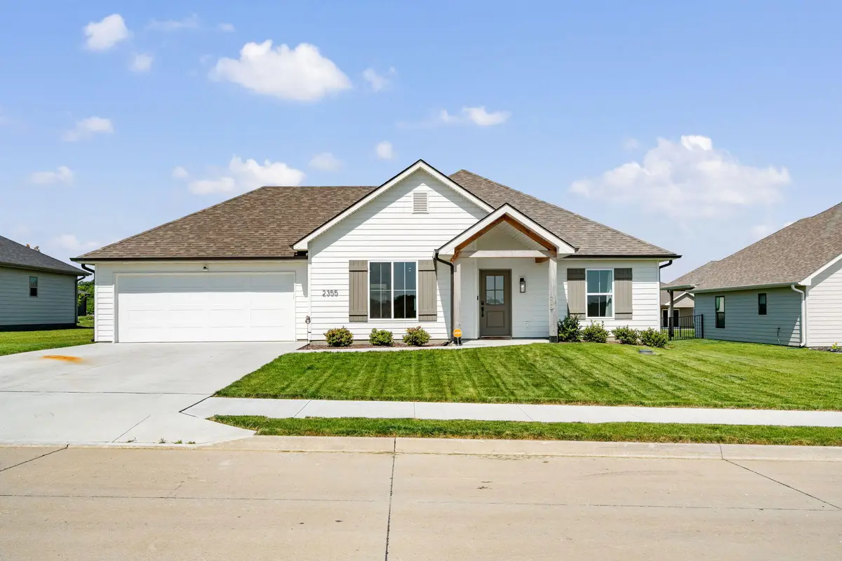2355 N Traveller Dr, Columbia, MO 65202 - #1