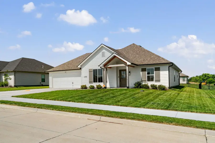 2355 N Traveller Dr, Columbia, MO 65202 - #2