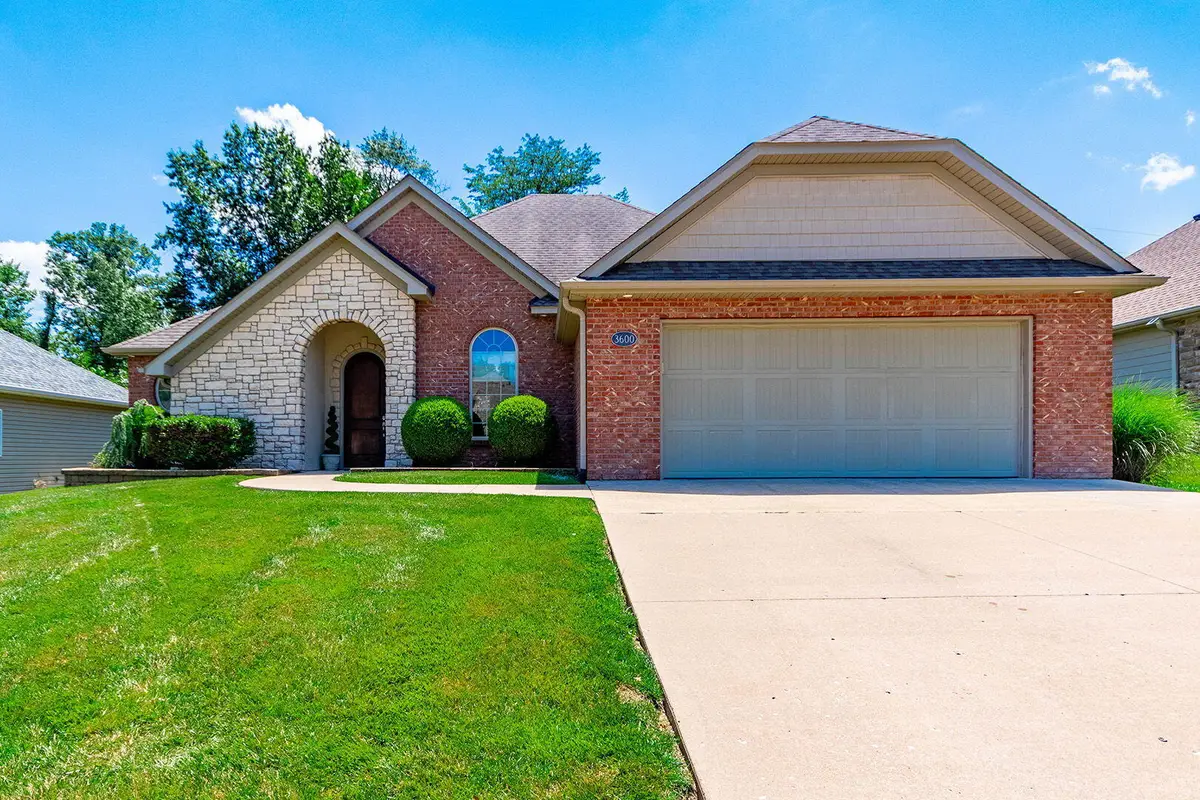 3600 Barksdale Mill Dr, Columbia, MO 65203 - #1