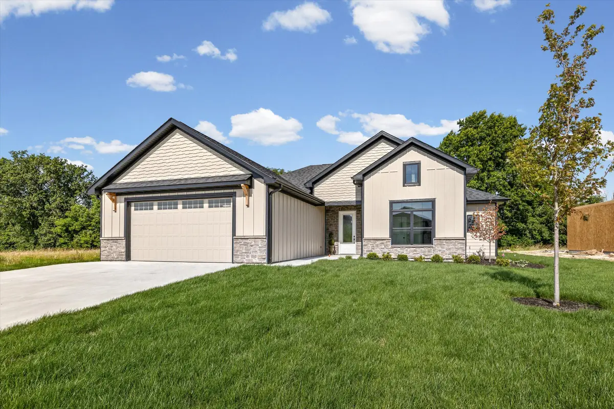 6020 Kestrel Lp, Columbia, MO 65202 - #1