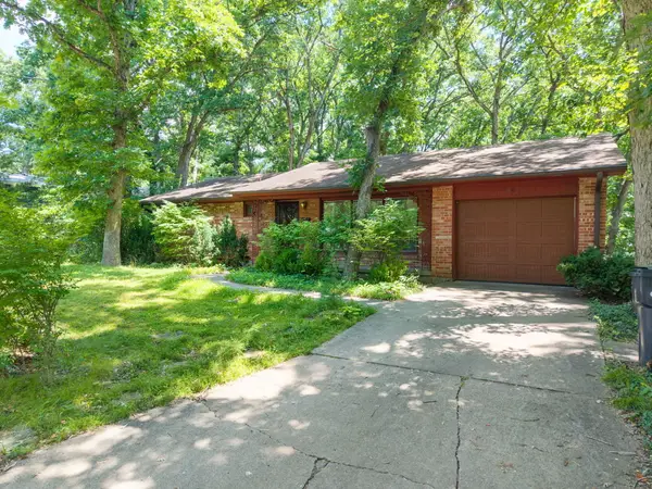 1906 Dartmouth, COLUMBIA, MO 65203