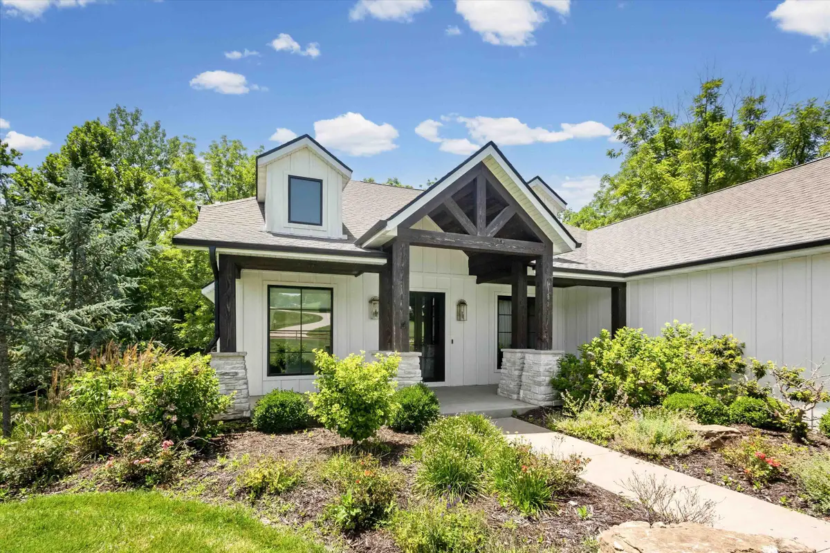 1570 W Woodie Proctor Rd, Columbia, MO 65203 - #1
