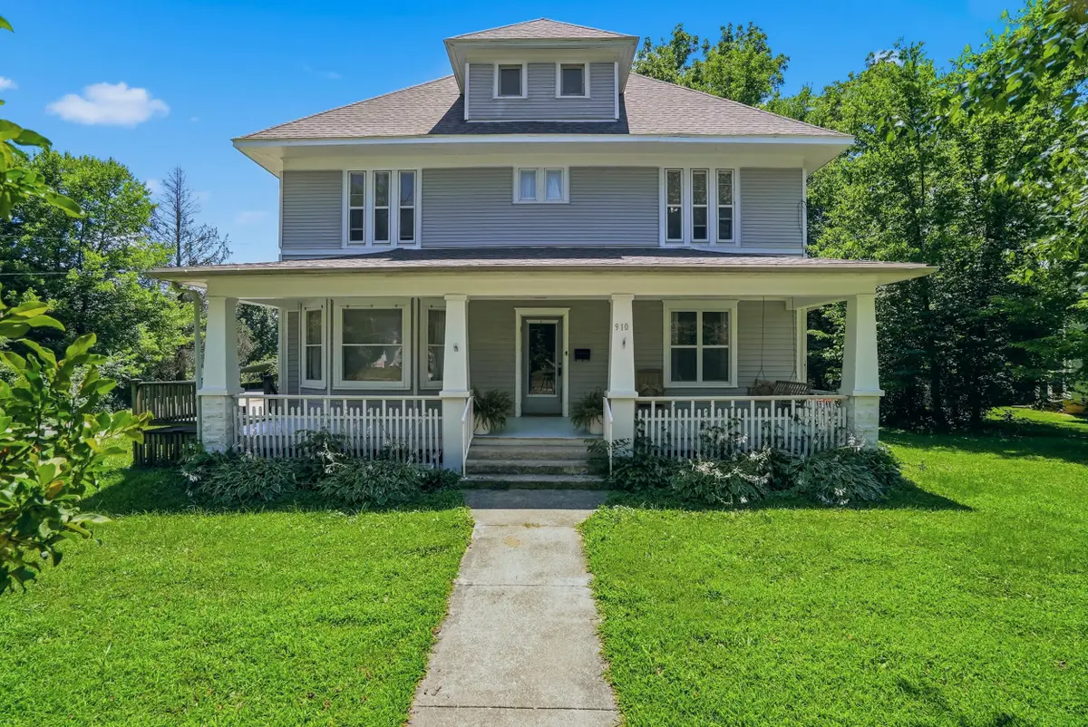 910 W Davis St, Fayette, MO 65248 - #1