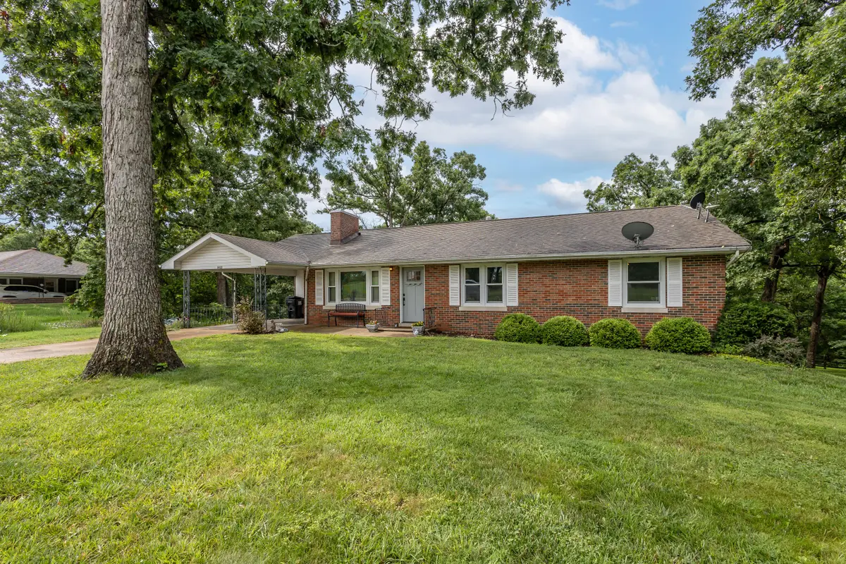 3023 Rock Ridge Rd, Jefferson City, MO 65109 - #1