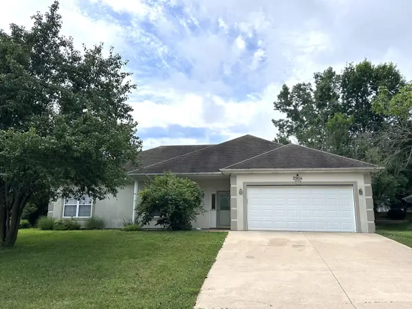 2904 Lake Town Dr, COLUMBIA, MO 65203