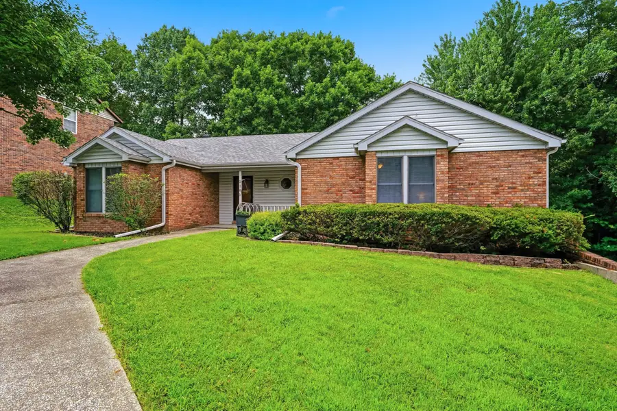 218 Eastland Dr, Jefferson City, MO 65101 - #2