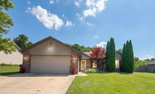 6350 Brooke Dr, Hallsville, MO 65255 - #1