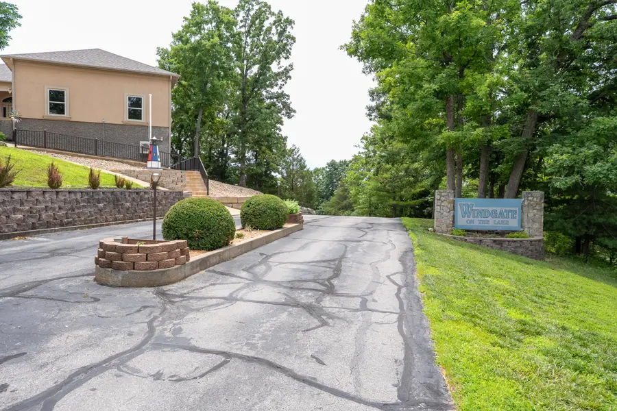 164 Windgate Dr #1B, Sunrise Beach, MO 65079 - #2