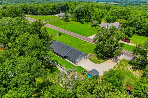 6613 Tanner Bridge Rd, JEFFERSON CITY, MO 65101