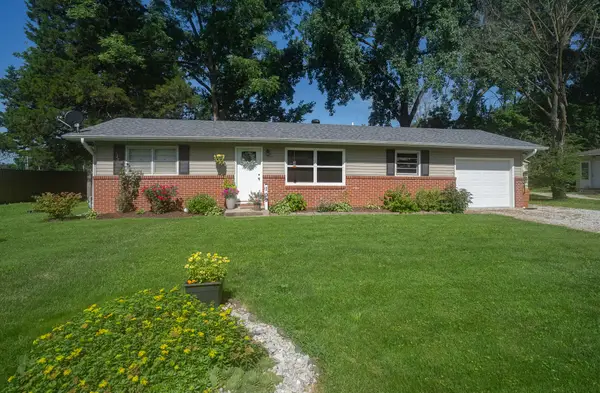 109 Wesley Ave, HALLSVILLE, MO 65255
