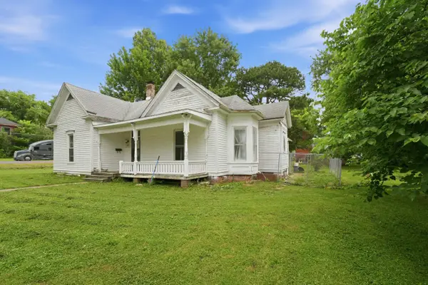 902 N Jefferson St, MEXICO, MO 65265