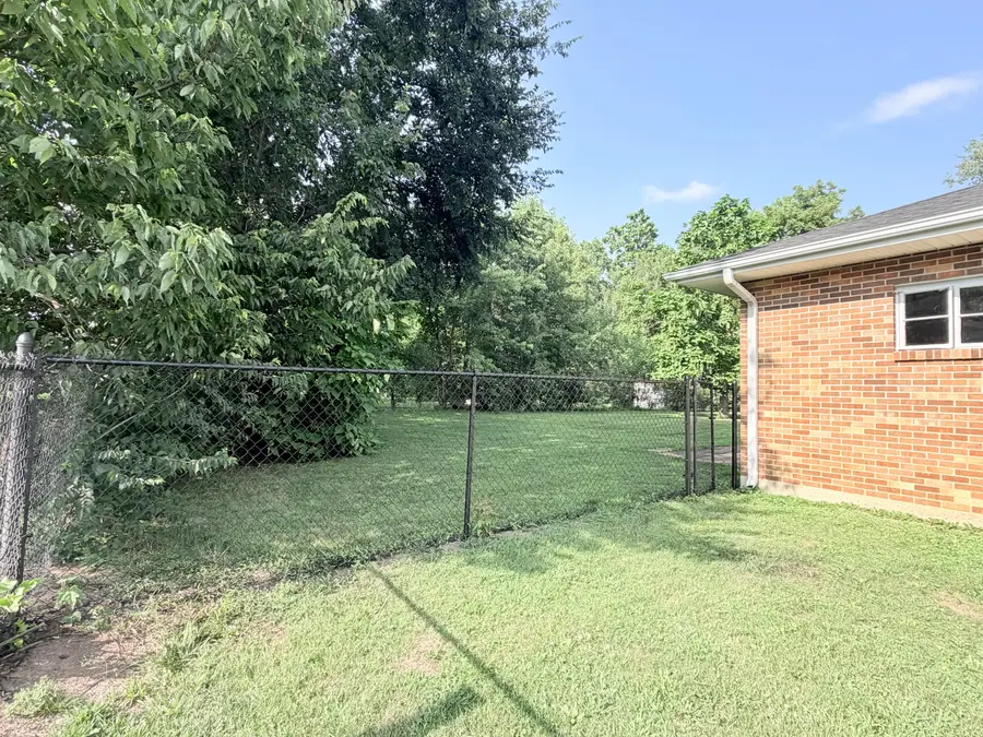 415 W Maple St, Mexico, MO 65265 - #3