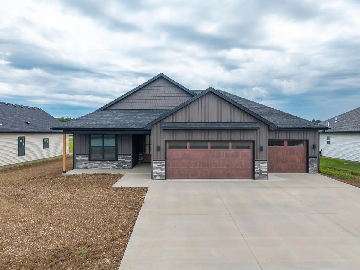 3409 Gray Birch Dr, Columbia, MO 65202 - #1