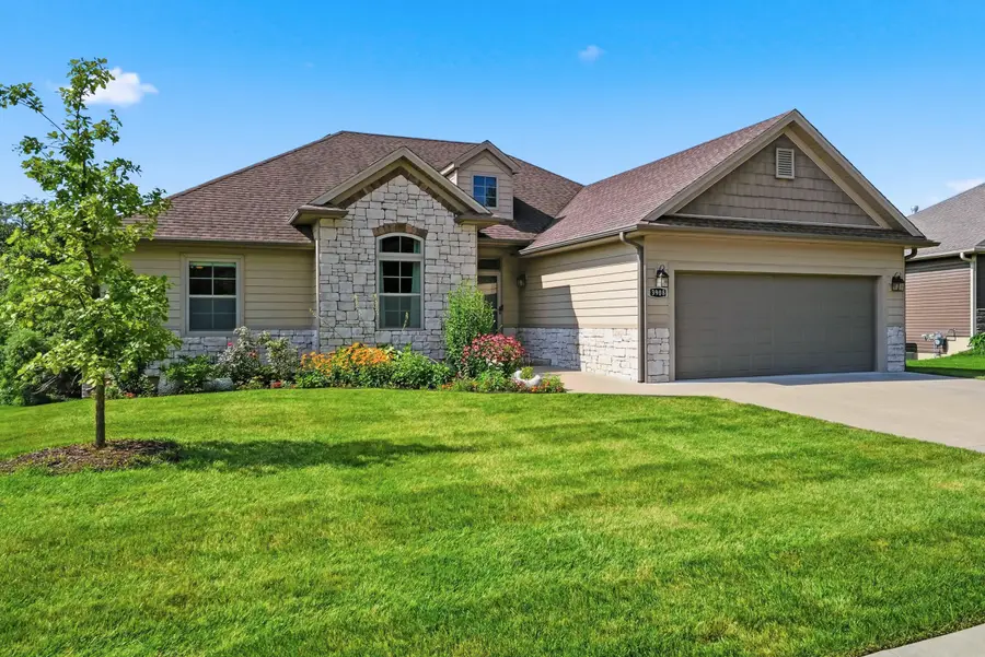3908 Steinbrooke Terr, Columbia, MO 65203 - #2