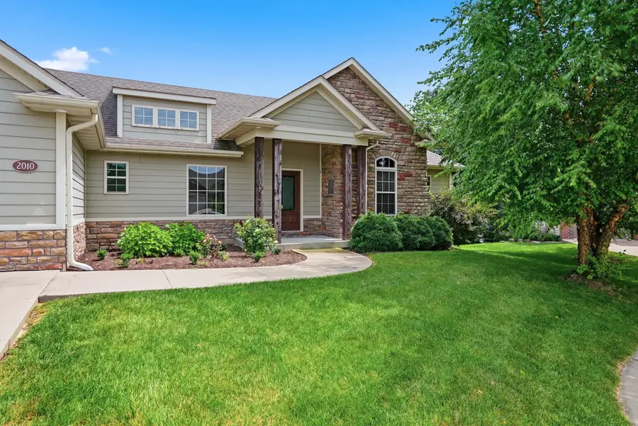 2010 Surrey Ct, Columbia, MO 65203 - #2