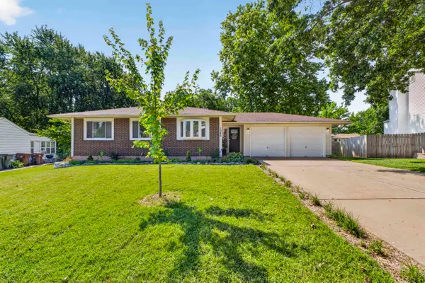 1346 Blue Ridge Dr, ST PETERS, MO 63376