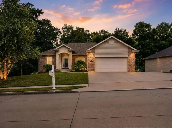 4001 Snow Leopard Dr, COLUMBIA, MO 65202