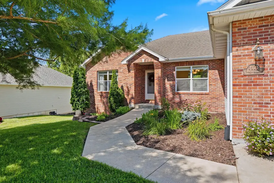2603 Oak Gate Ct, Columbia, MO 65203 - #2