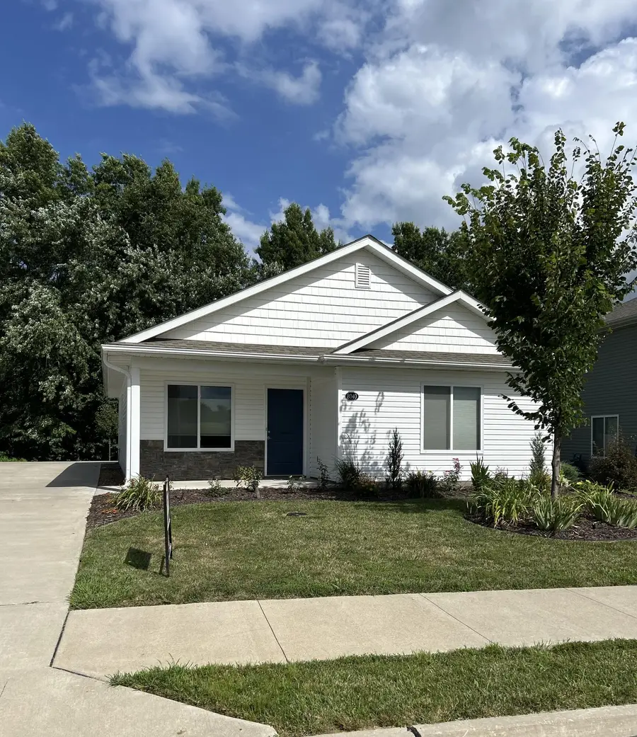8040 N Glen Meadow Dr, Columbia, MO 65202 - #2