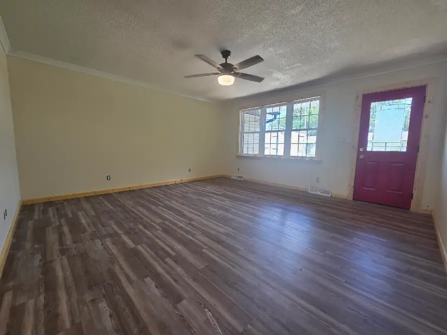 780 Doty Ave, Centralia, MO 65240 - #2