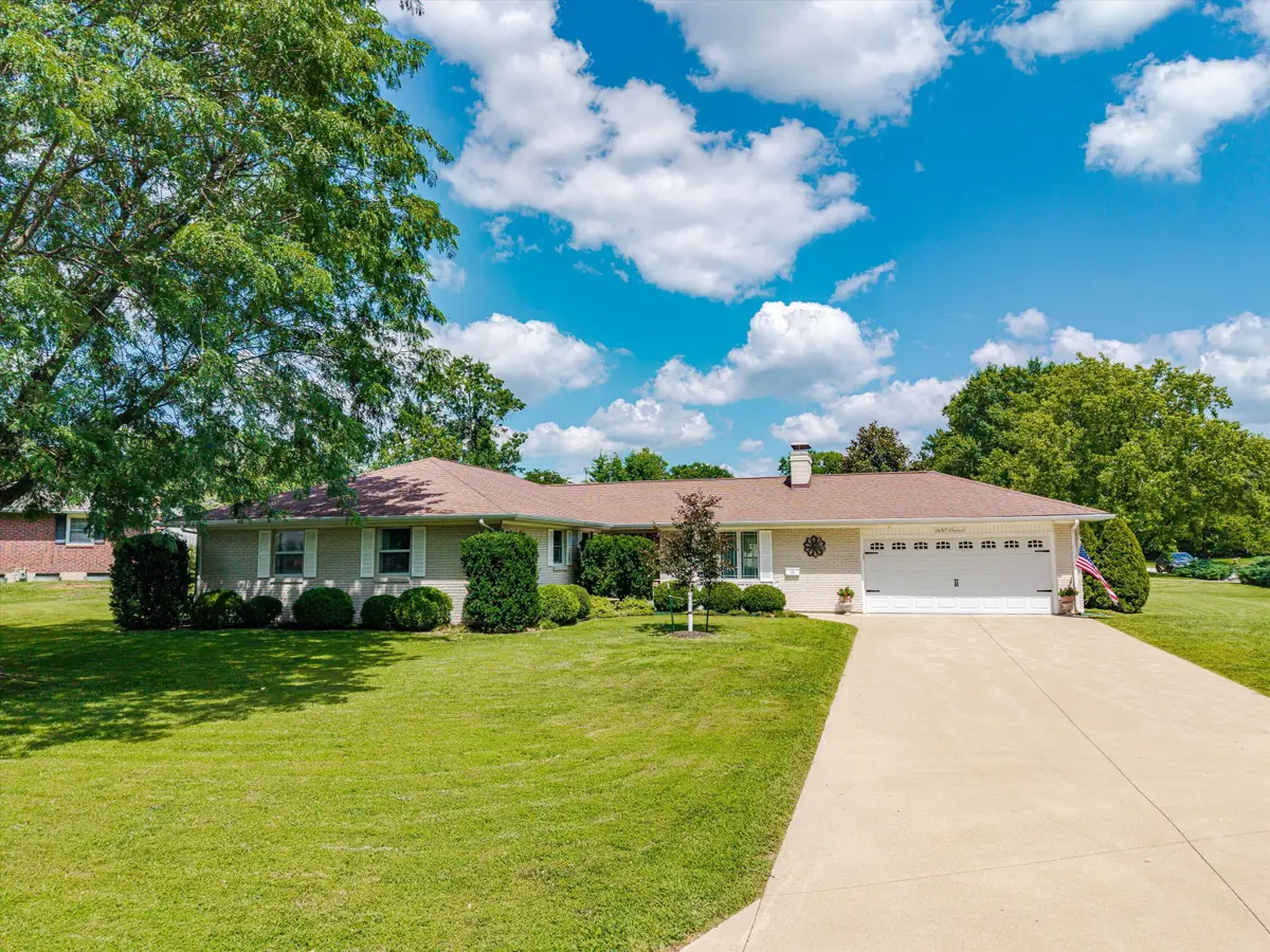 500 Kleewood Dr, Fulton, MO 65251 - #1