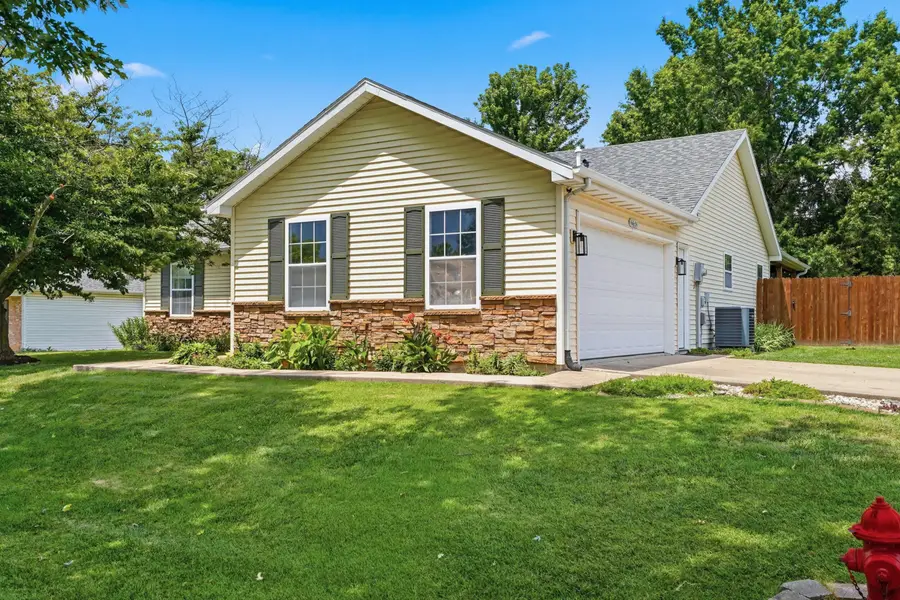 6651 N Millet Ln, Columbia, MO 65202 - #3