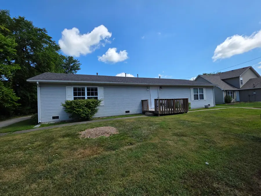 203 E Johnson Ave, Ashland, MO 65010 - #2