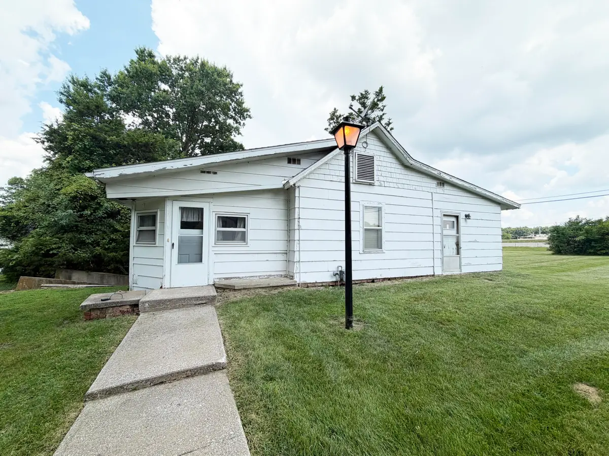7312 E I-70 Dr, Columbia, MO 65201 - #1
