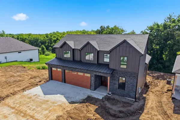 5220 Whisper Dr, COLUMBIA, MO 65203