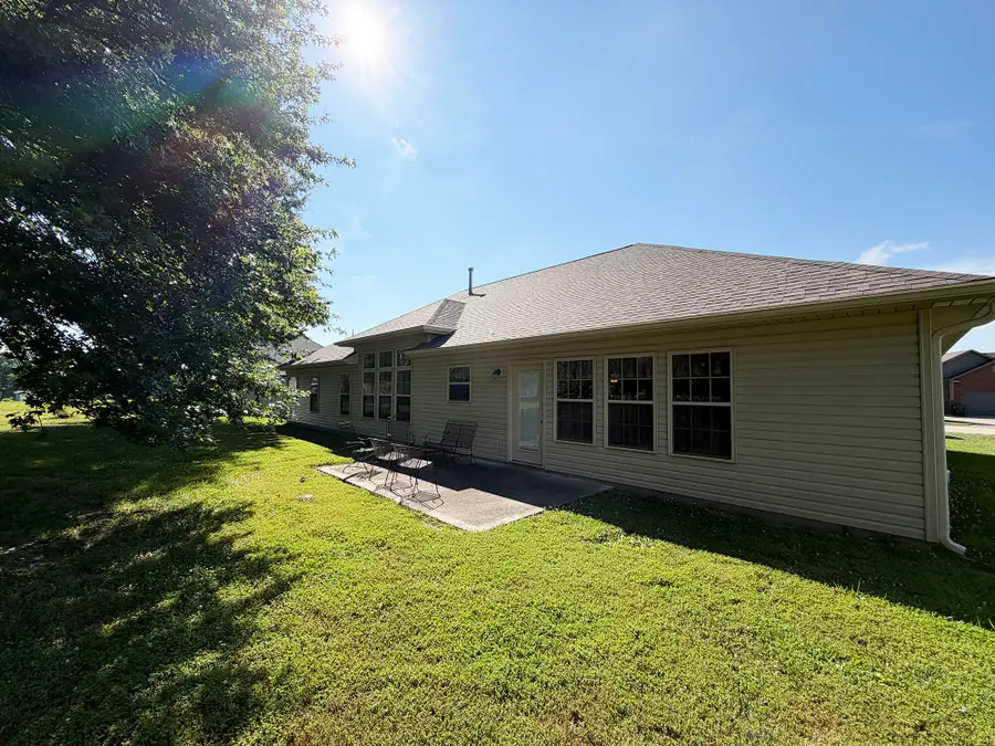 1005 Bradford Cir, Moberly, MO 65270 - #2