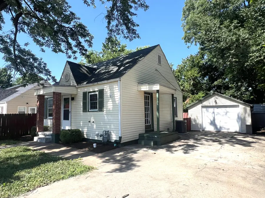 1105 Jefferson St, Columbia, MO 65203 - #3