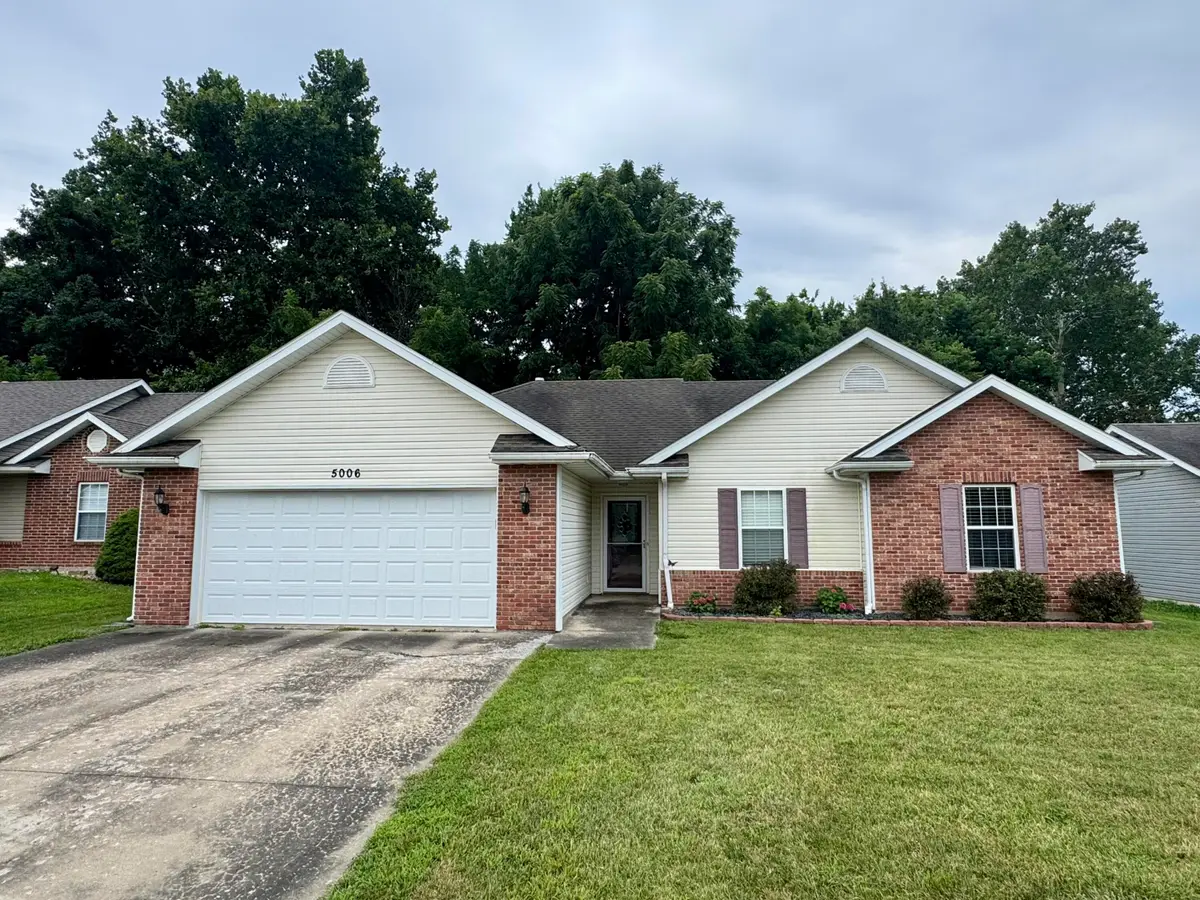 5006 Sandstone Dr, Columbia, MO 65202 - #1