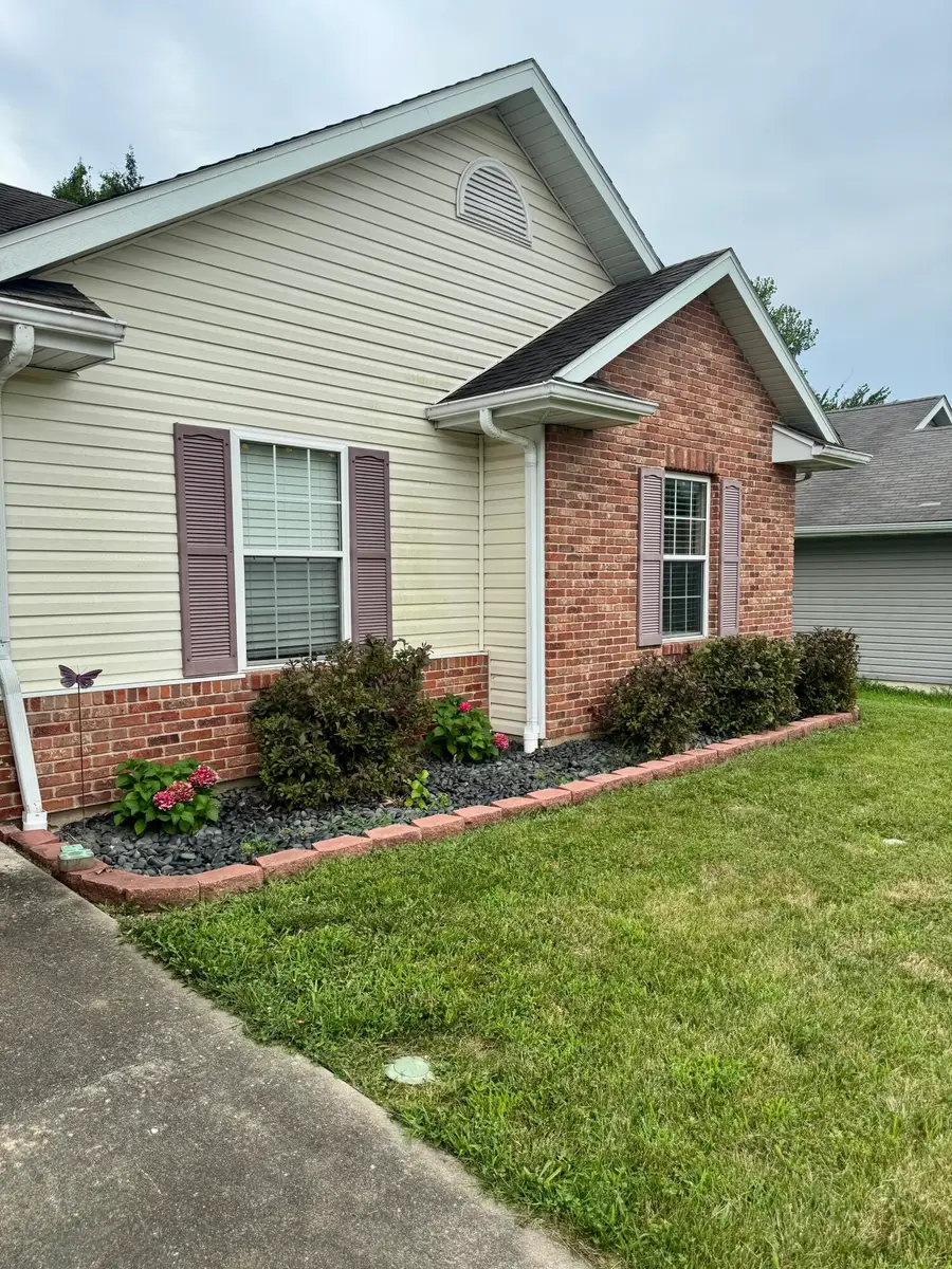 5006 Sandstone Dr, Columbia, MO 65202 - #2