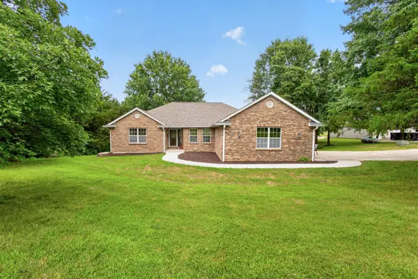 5685 E Sing Dr, COLUMBIA, MO 65202
