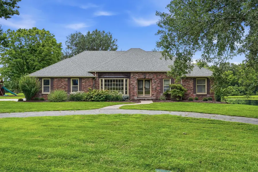 8015 S Barry Rd, Columbia, MO 65201 - #2