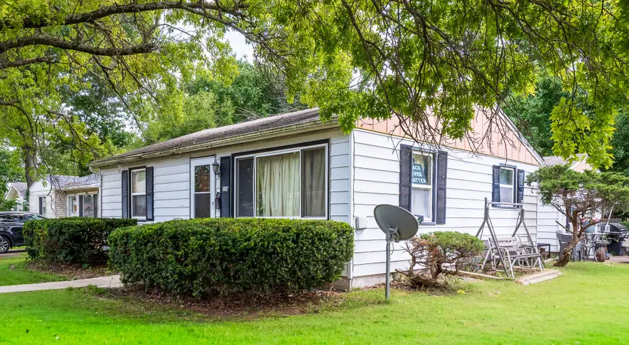 218 W Sexton Rd, Columbia, MO 65203 - #2