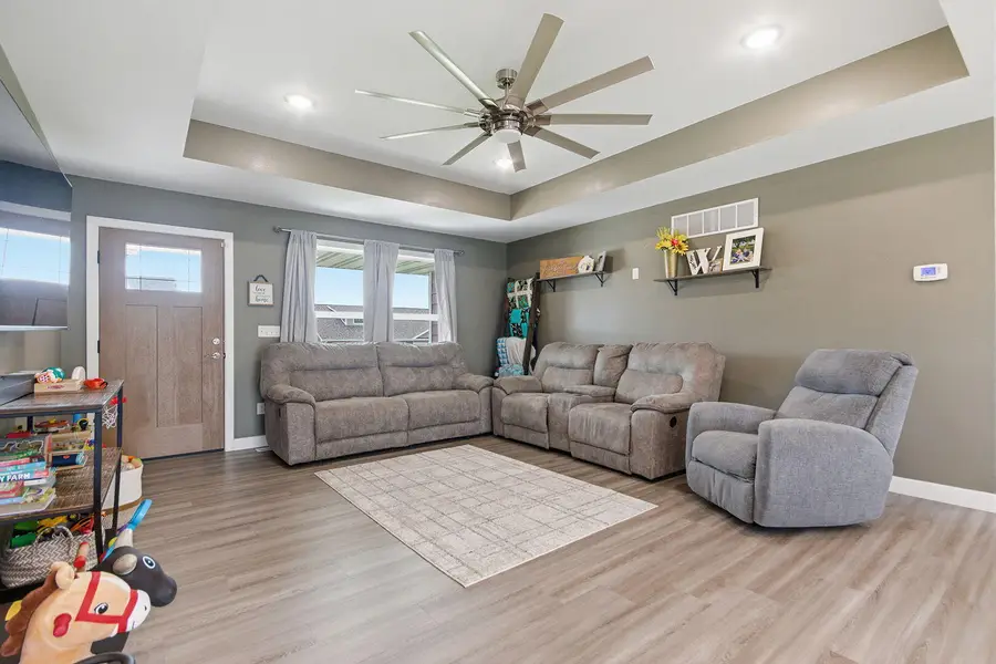 207 Gavin Ln, Linn, MO 65051 - #2