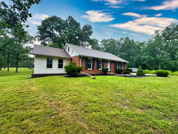 3829 County Road 2730, MOBERLY, MO 65270