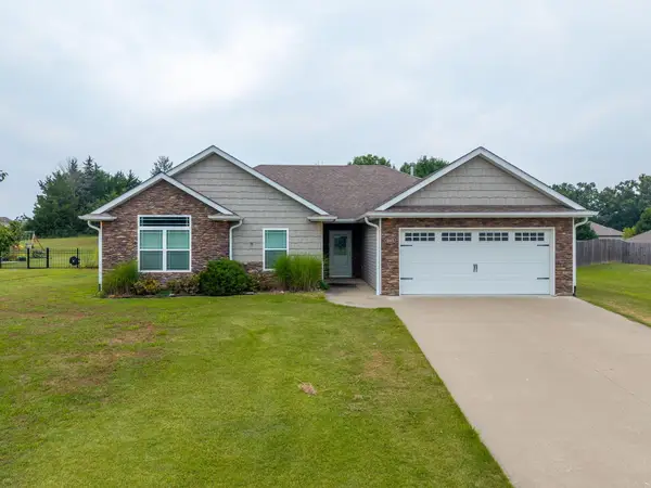 8601 N Emma Ln, COLUMBIA, MO 65202