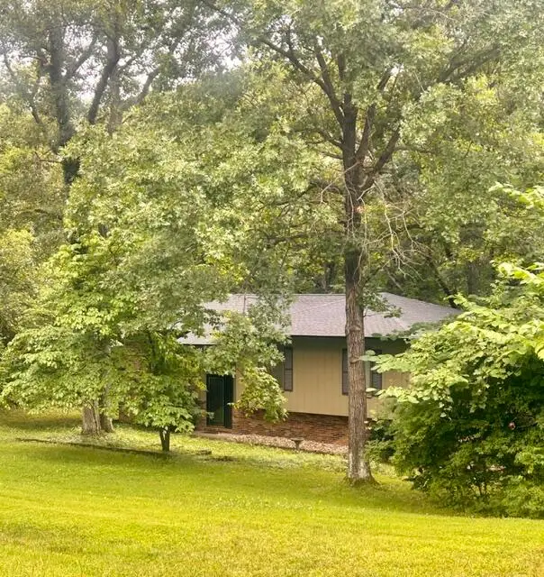 7804 Rollingwood West Dr, Columbia, MO 65202 - #1