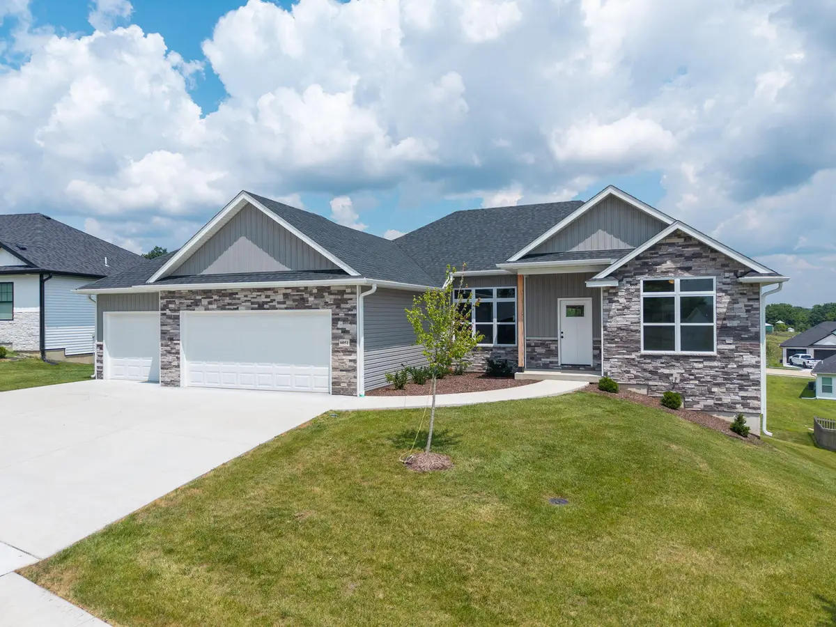 6051 Tamarack Dr, Columbia, MO 65203 - #1