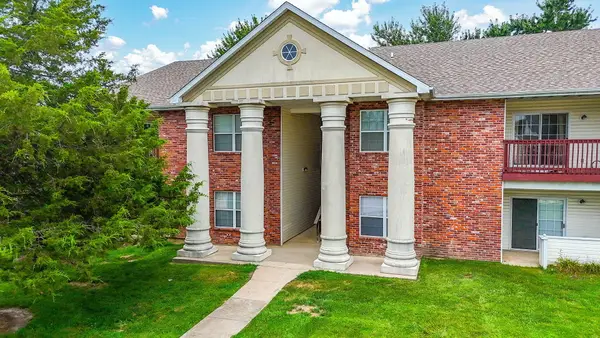 21 N Cedar Lake Dr #107, COLUMBIA, MO 65203