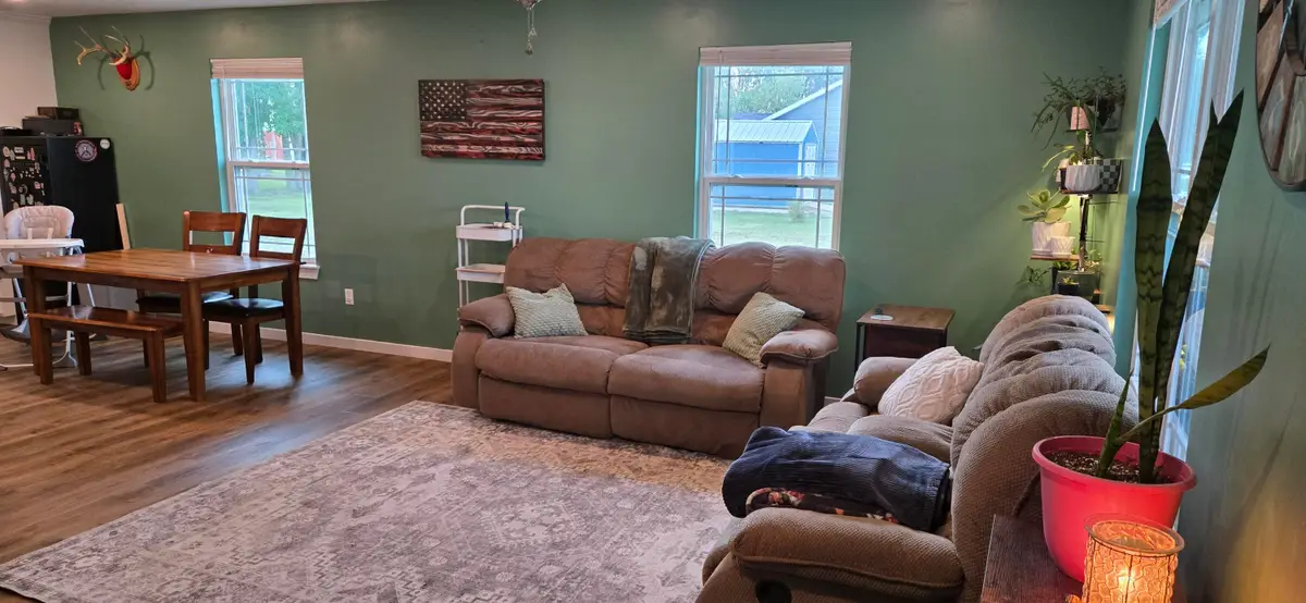 123 Barkley St, Clark, MO 65243 - #1