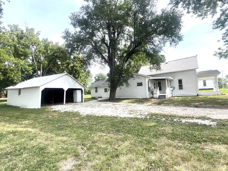 400 4th St, Pilot Grove, MO 65276 - #3